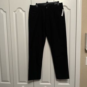 G.H. Bass & CO. Everywear Tech Pants. Size 32x30. New with tags !